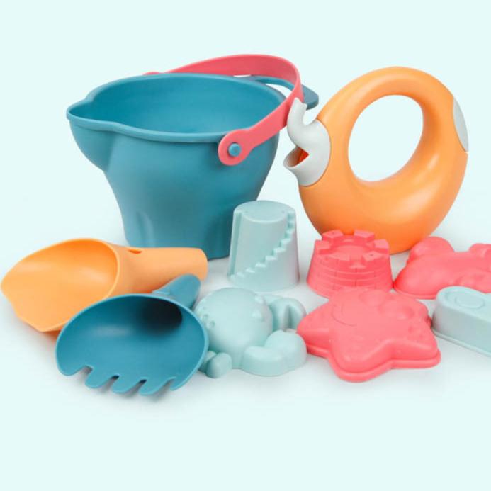 Children's beach toys