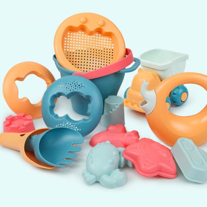 Children's beach toys